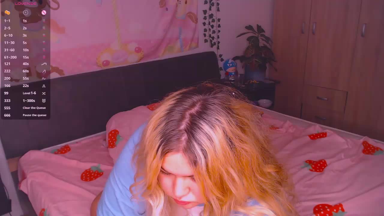 -Freakcute- Live Sex October 4, 2025