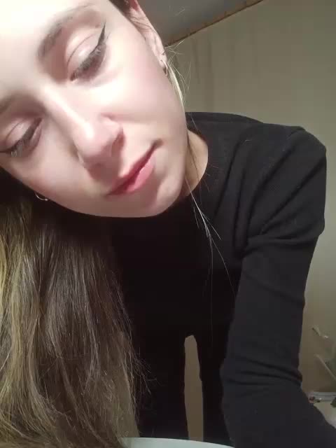 MilkyGirl Live Sex October 4, 2025