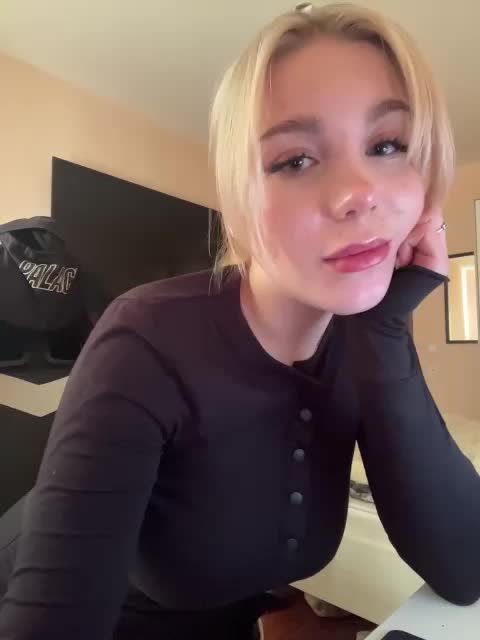 maksisy Live Sex October 6, 2025