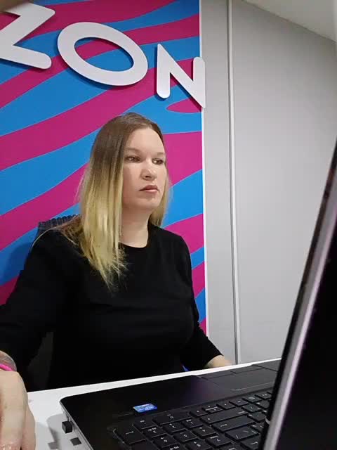 Olivia5551 Live Sex October 6, 2025