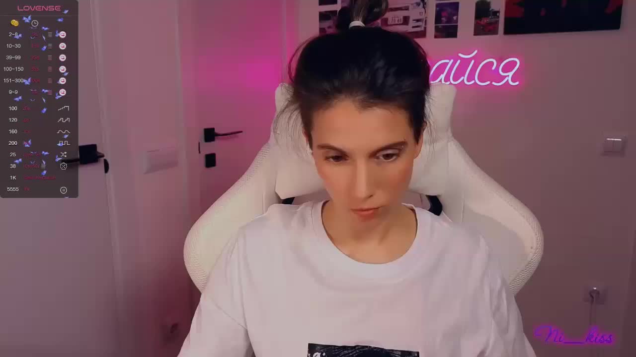 ni_kiss Live Sex October 7, 2025