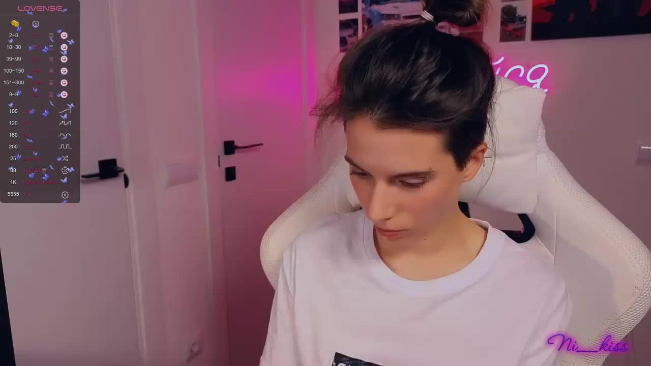 ni_kiss Live Sex October 7, 2025