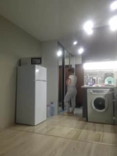 Kira183 Live Sex October 7, 2025