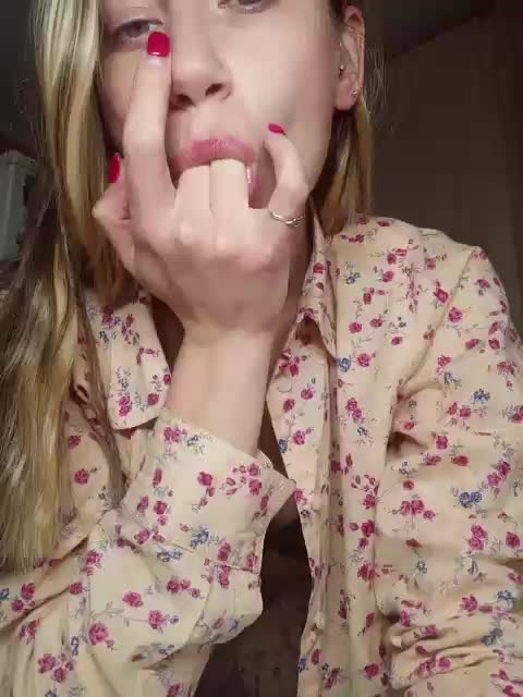 MilkyGirl Live Sex October 8, 2025