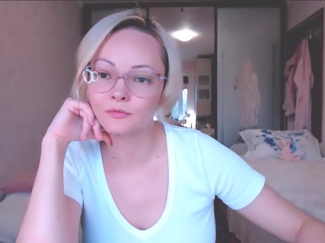 SophieCrush Live Sex October 8, 2025