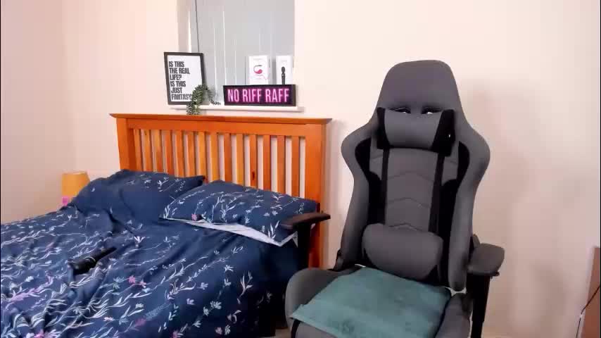 luciewintersuk Live Sex October 10, 2025