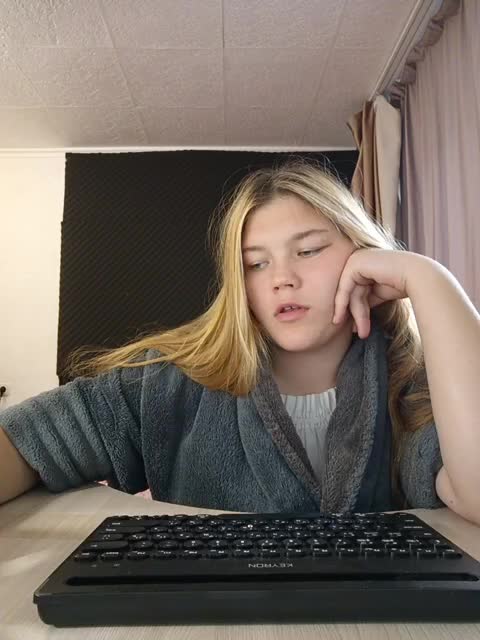 Kakdelaman Live Sex October 10, 2025