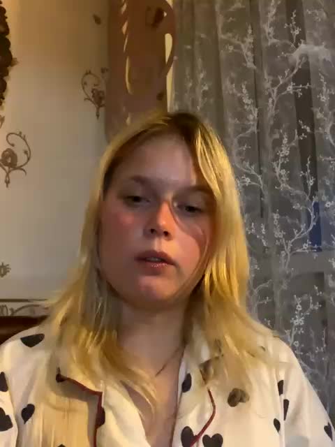 Pionchick Live Sex October 11, 2025