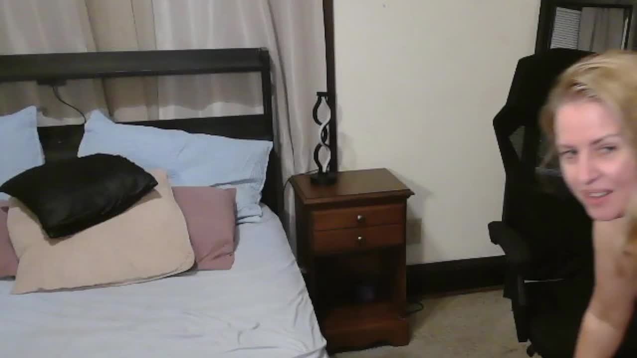 Holliekate Live Sex October 12, 2025