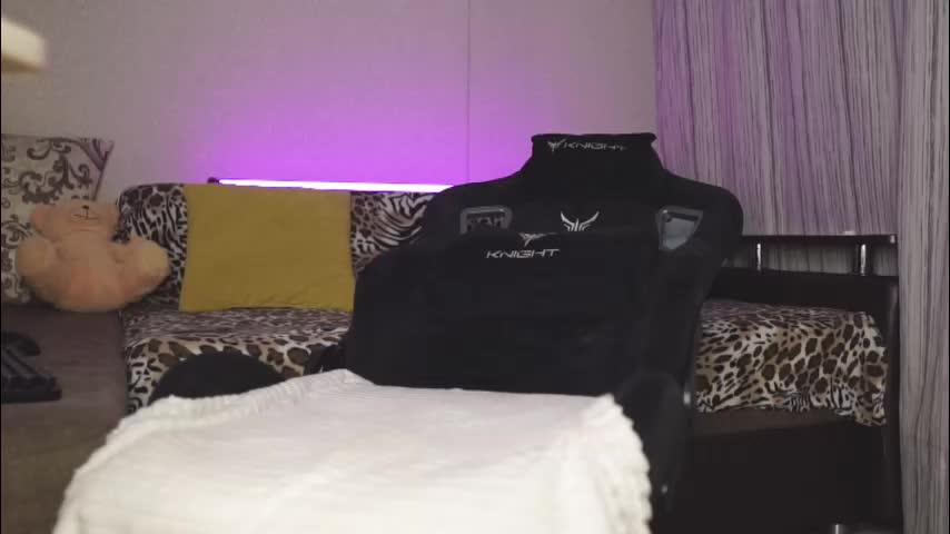 llittle_mi Live Sex October 13, 2025