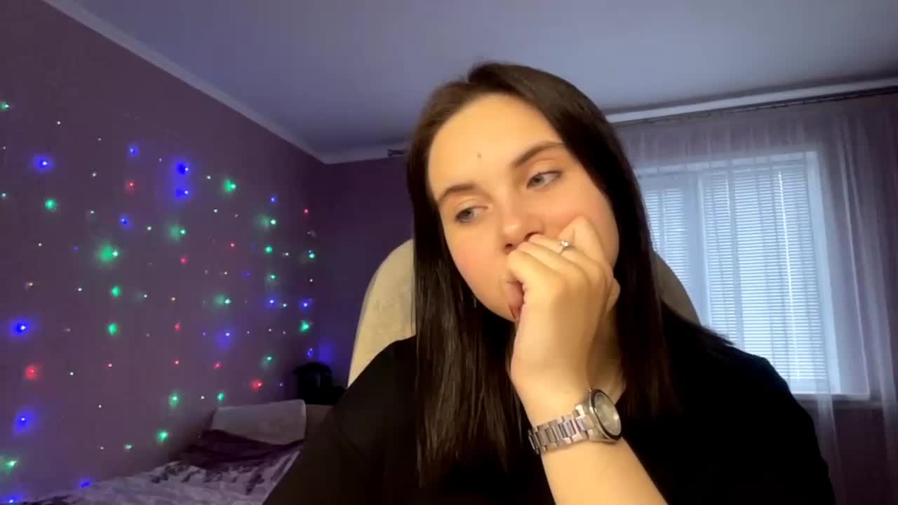 CANDY-LIPS-GIRL Live Sex October 13, 2025