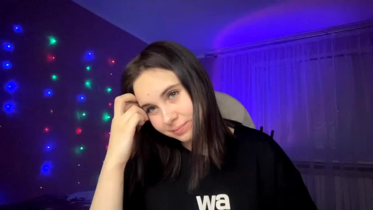 CANDY-LIPS-GIRL Live Sex October 14, 2025