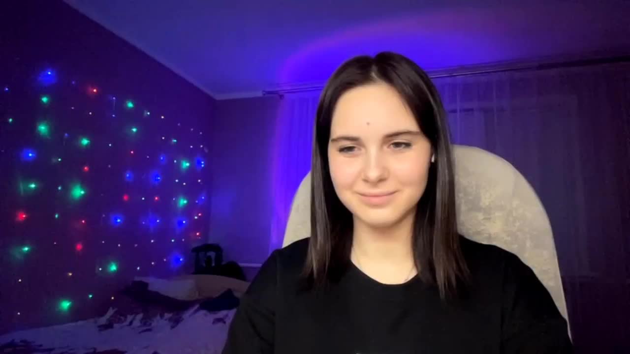 CANDY-LIPS-GIRL Live Sex October 14, 2025