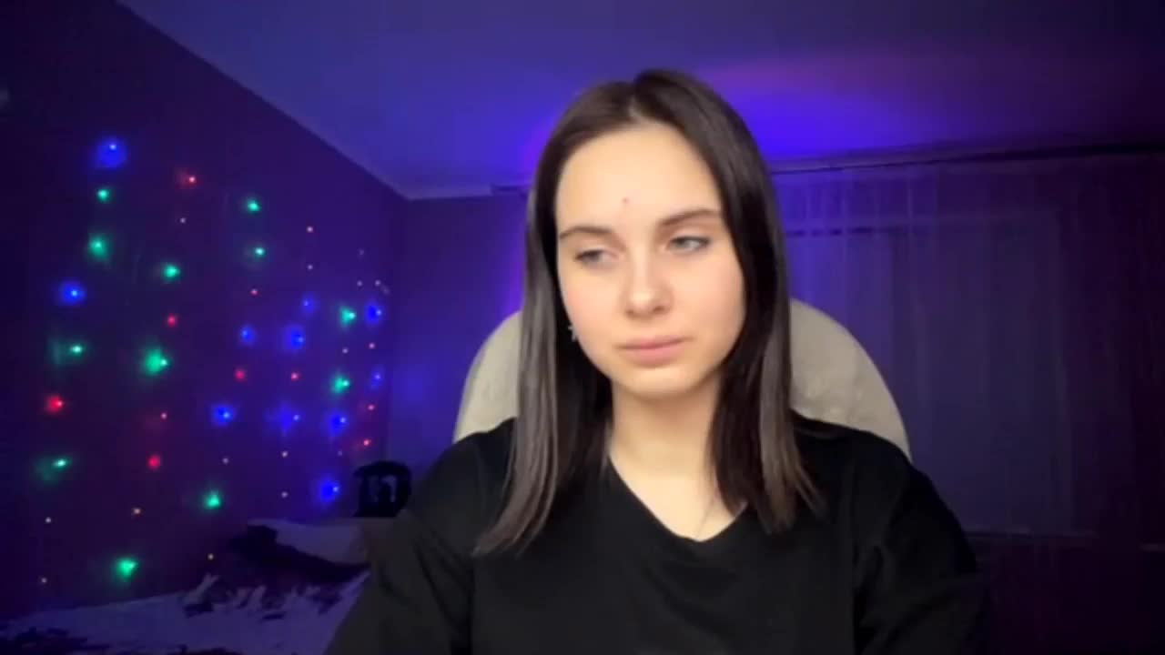 CANDY-LIPS-GIRL Live Sex October 14, 2025