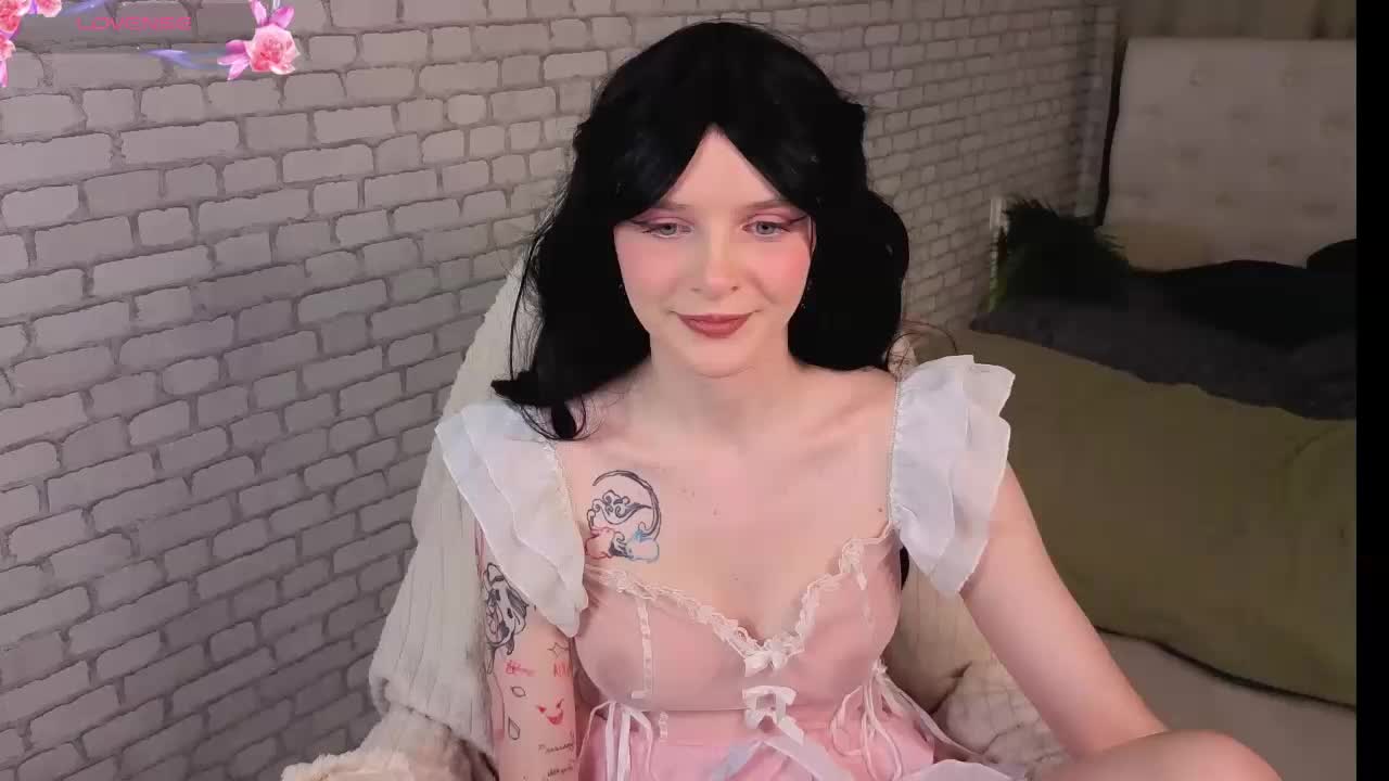 KiraMountrays Live Sex October 14, 2025