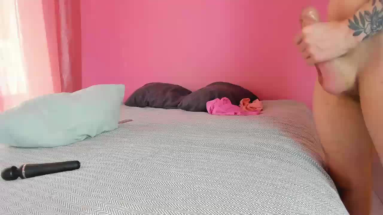 couple-tats Live Sex October 14, 2025