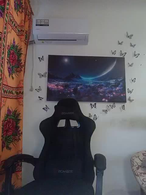 MiaLovely Live Sex October 15, 2025