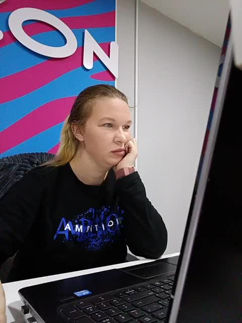 Olivia5551 Live Sex October 16, 2025