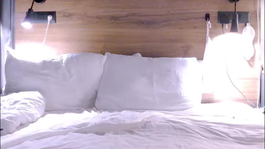 gardens_emmannuelle Live Sex October 16, 2025