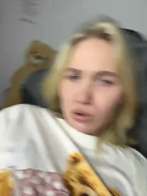 eliselaff_2025-10-16_19-24-58_347 Live Sex October 16, 2025