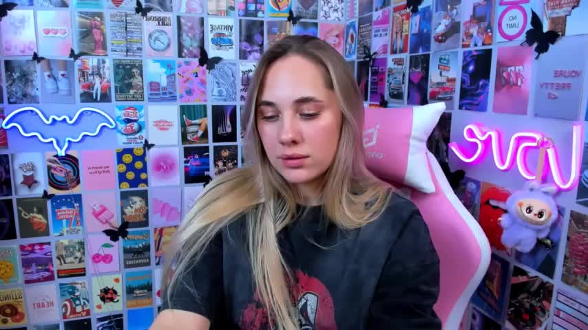 MiaMilas Live Sex October 17, 2025