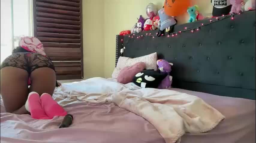 cum2charmxx Live Sex October 29, 2025