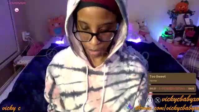 viiickyyy Live Sex October 28, 2025