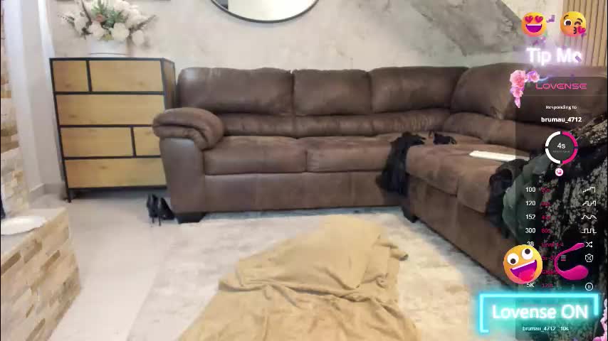 miss_giulia Live Sex October 28, 2025