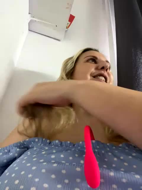 Roksi-8 Live Sex October 27, 2025