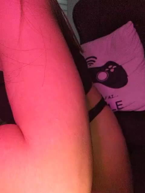 _m_a_r_i_a_888_ Live Sex October 28, 2025