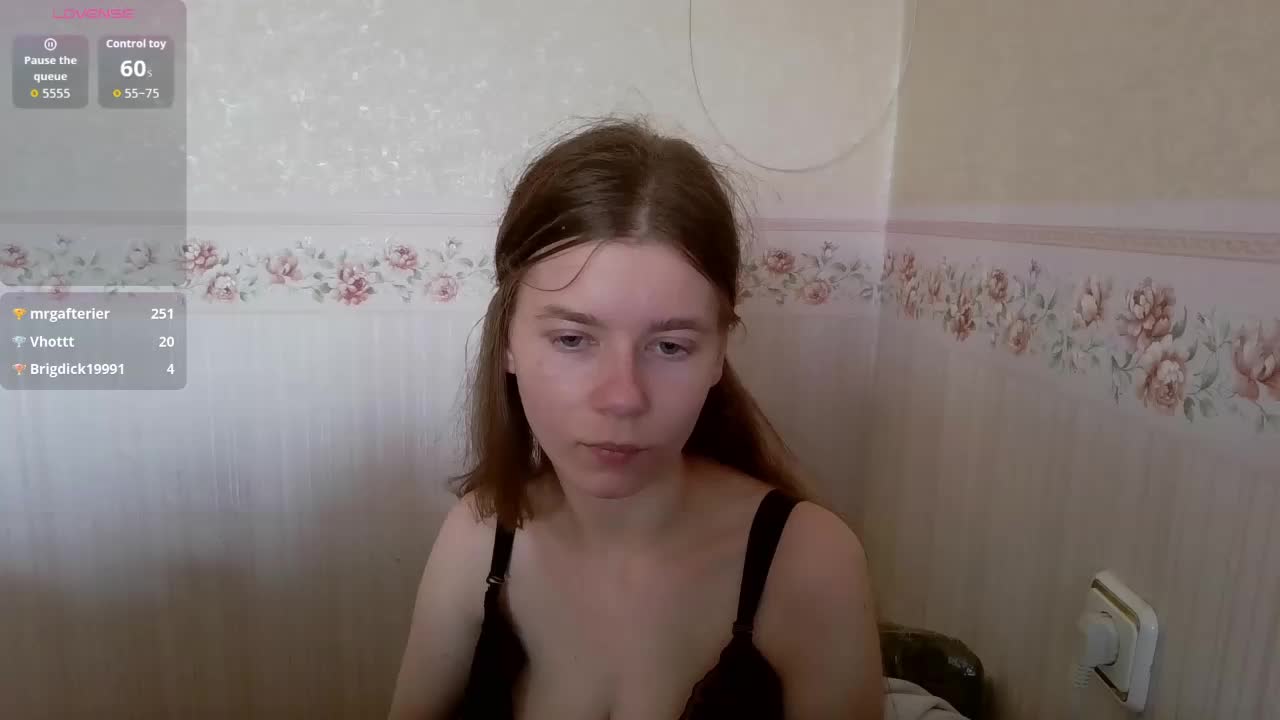 0nlyLola Live Sex October 28, 2025