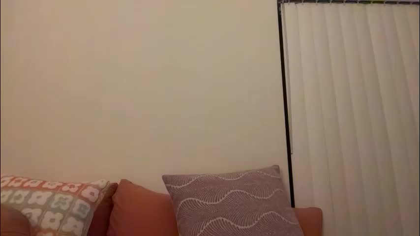 tinytittytia Live Sex October 30, 2025