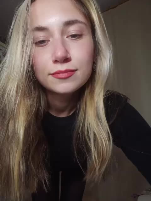 MilkyGirl Live Sex November 1, 2025