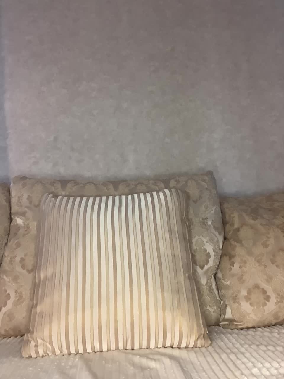 -ALLSAINT- Live Sex November 3, 2025