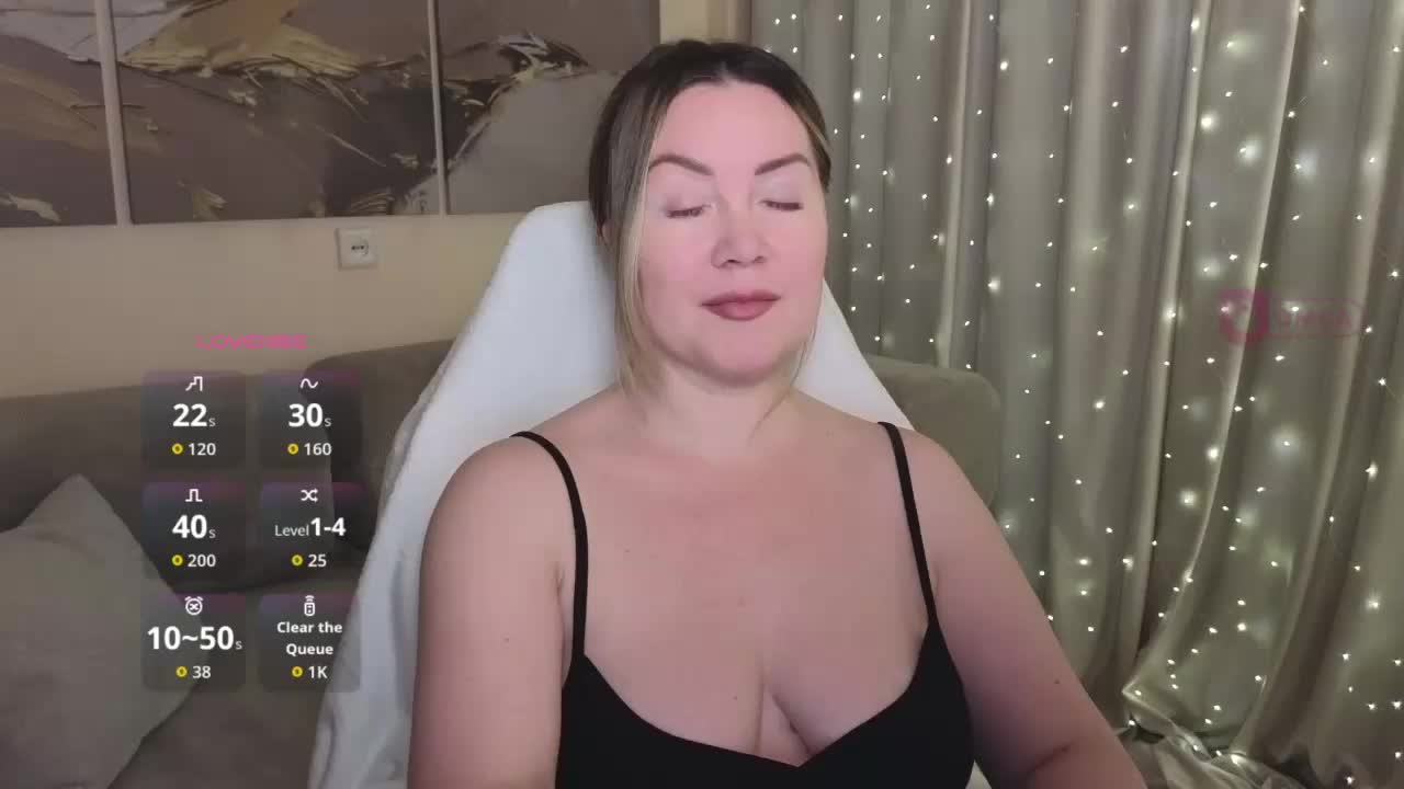 Elya_ Live Sex November 3, 2025