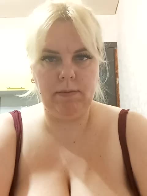 blondy_girl1499 Live Sex November 3, 2025