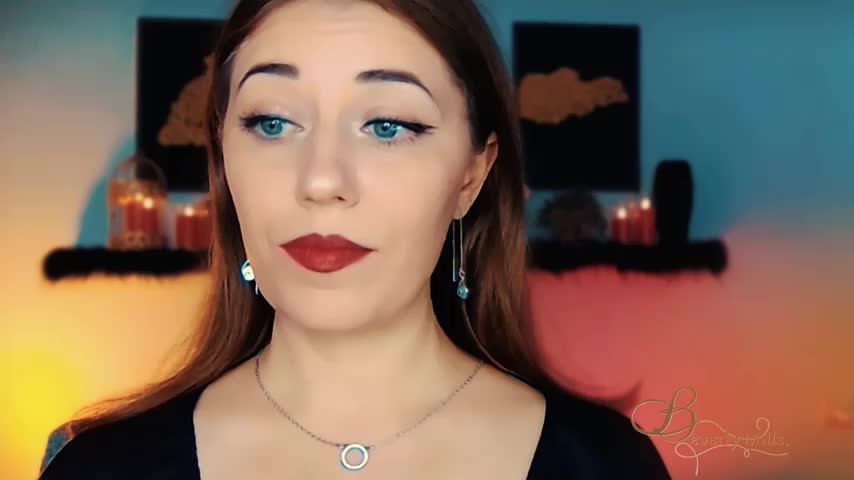 MissBeverlyMills Live Sex November 6, 2025