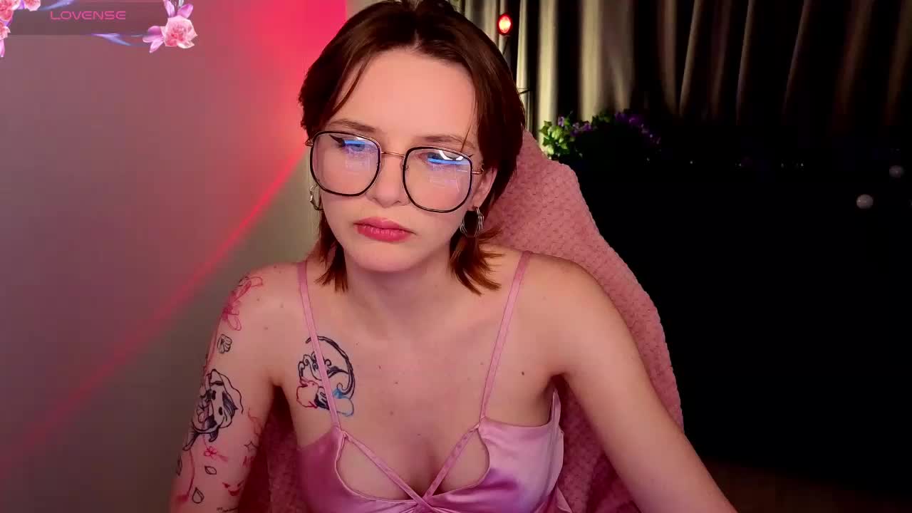 KiraMountrays Live Sex November 6, 2025