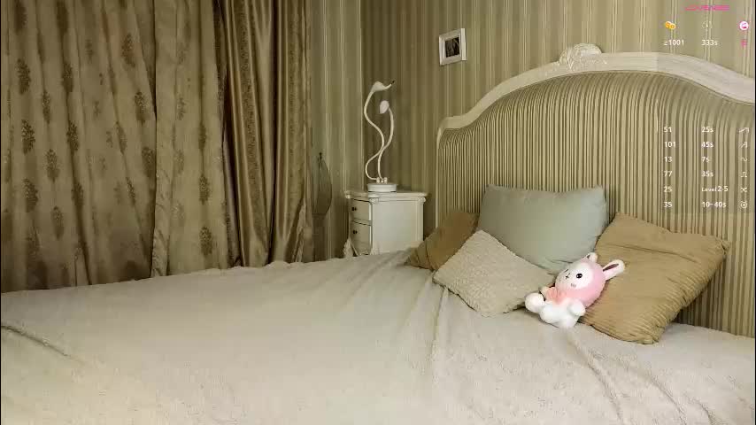 foxxx_tail Live Sex November 7, 2025