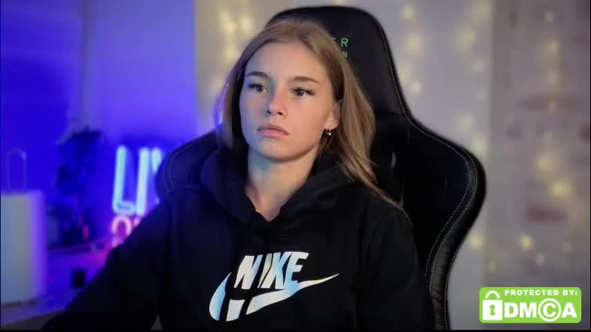 roxxxie_reid Live Sex November 7, 2025