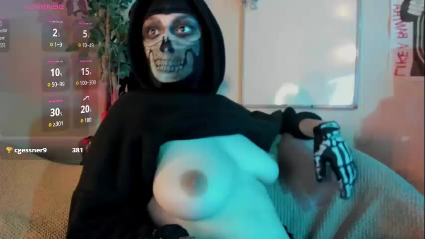 cos_operator Live Sex November 8, 2025