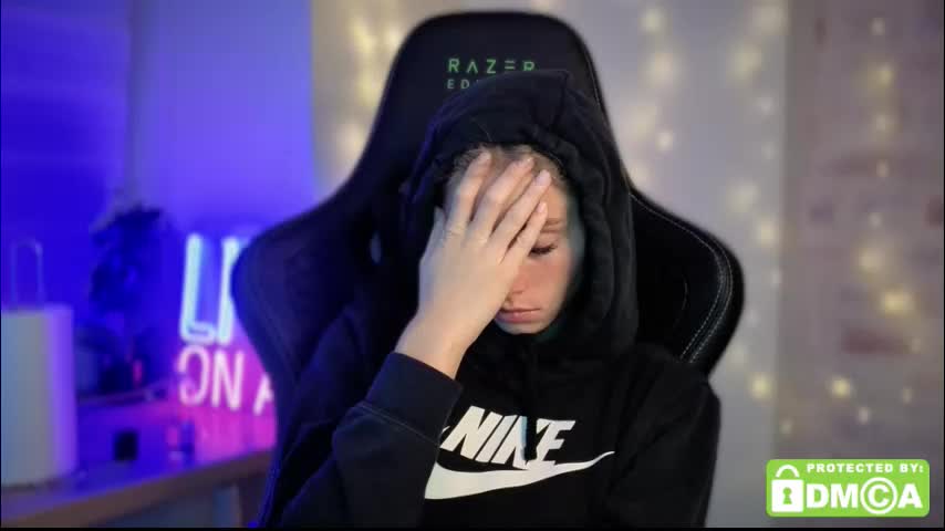 roxxxie_reid Live Sex November 7, 2025