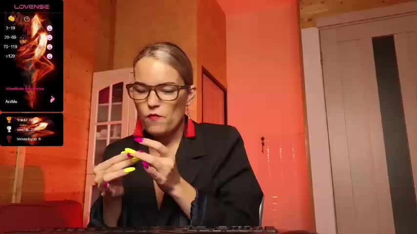 Findom_Lady_Shine Live Sex November 8, 2025