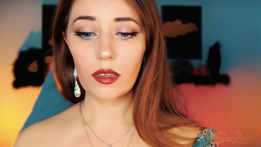 MissBeverlyMills Live Sex November 10, 2025