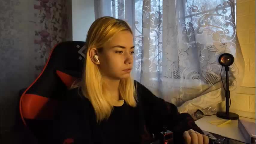 charleneschonert Live Sex November 11, 2025