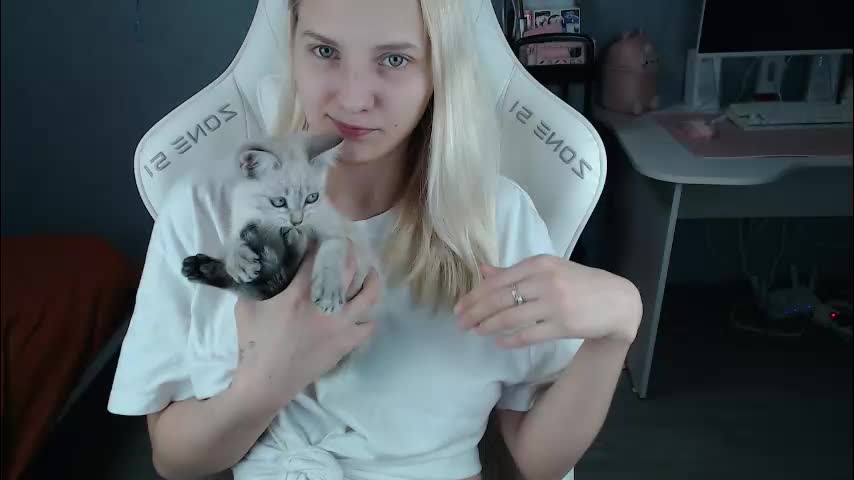 lovers613228 Live Sex November 11, 2025