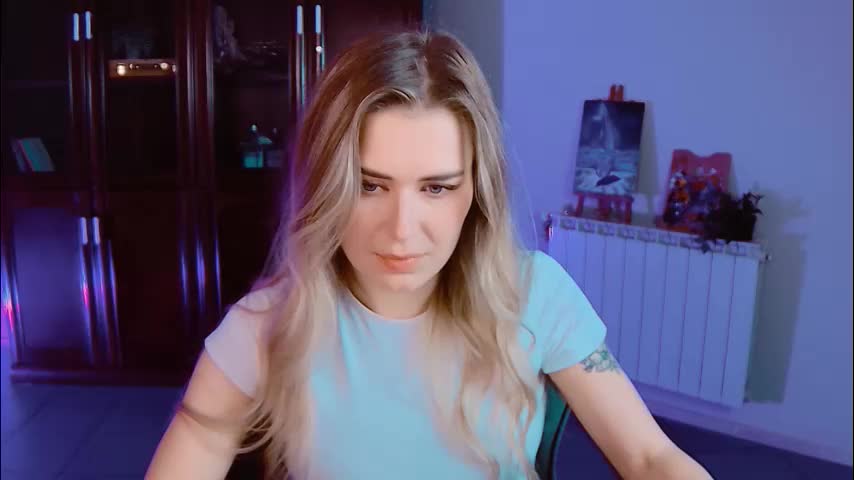 adelloyss Live Sex November 12, 2025