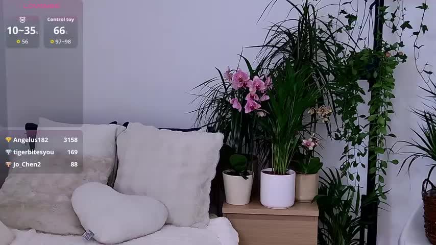 Sophie_Enzo Live Sex November 12, 2025