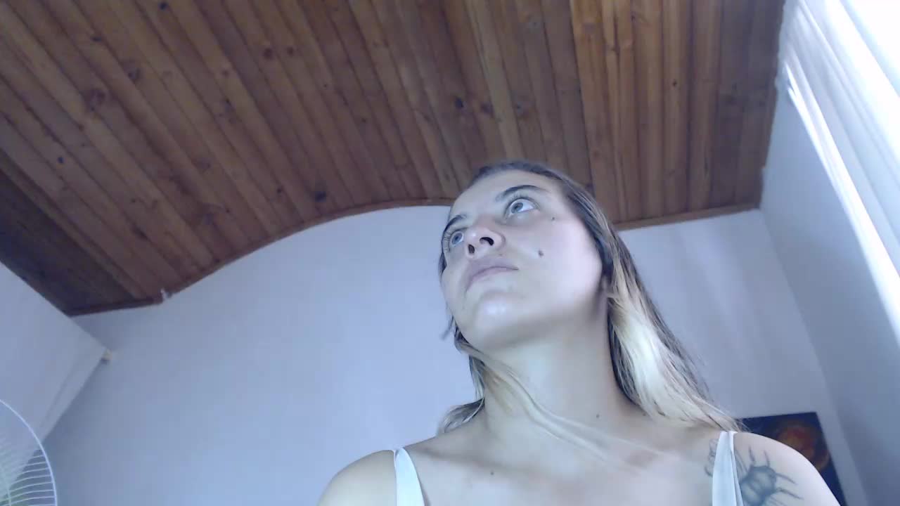 mariecam420 Live Sex November 12, 2025