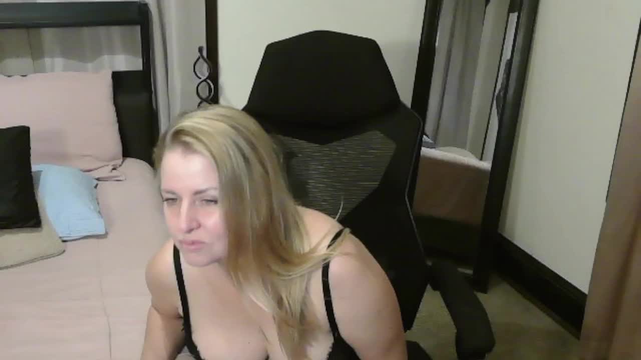 Holliekate Live Sex November 11, 2025